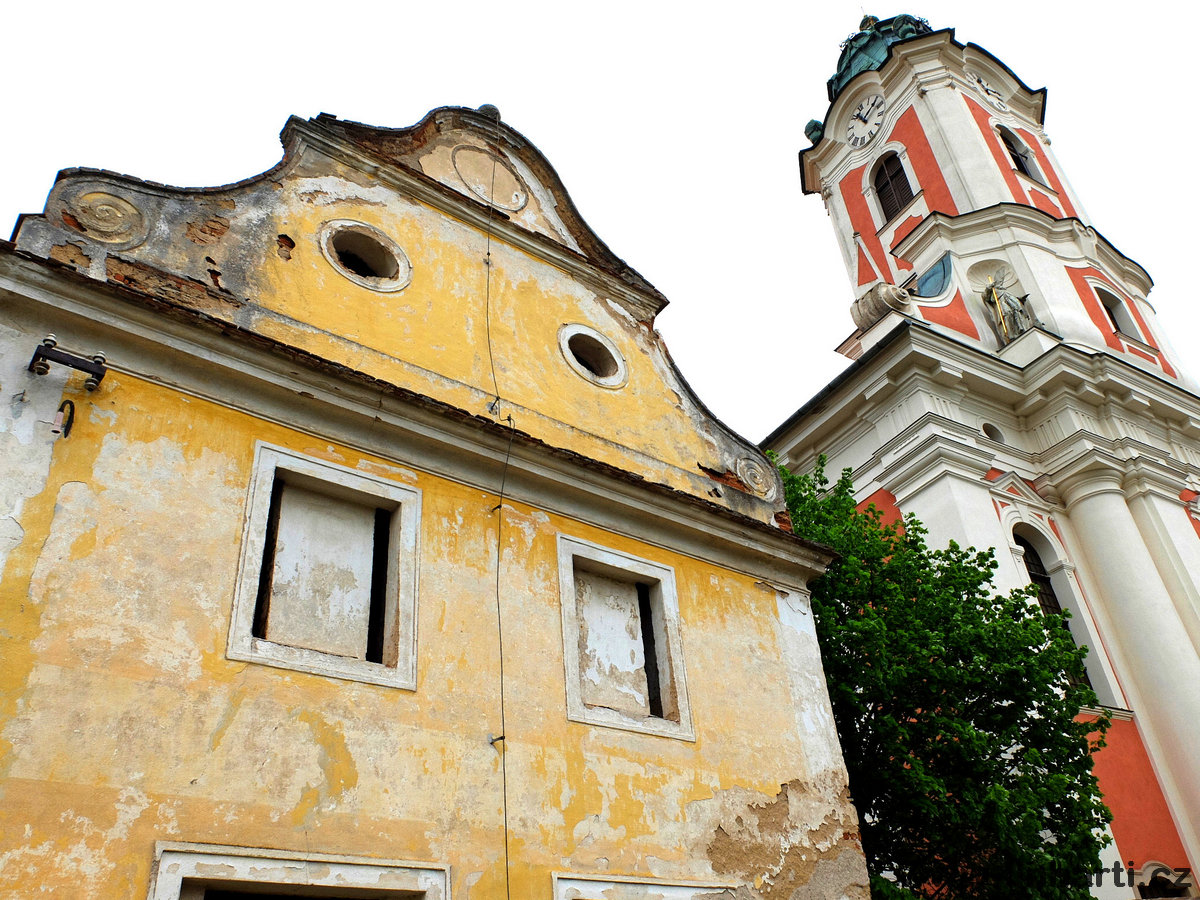 Kostel Sv. Linharta v Kdousově